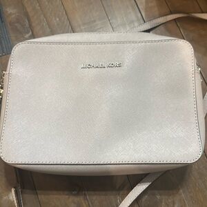 Authentic Michael Kors Cross body